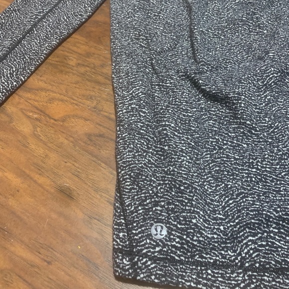 Lulu Lemon Quarter Zip-Size 2 - Picture 3 of 4